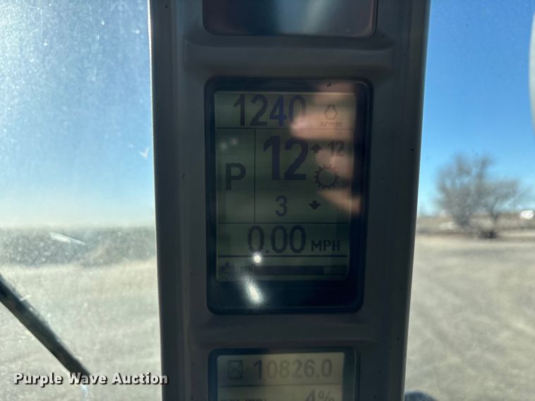 image for item EF6264 2015 Case Magnum 220 MFWD tractor