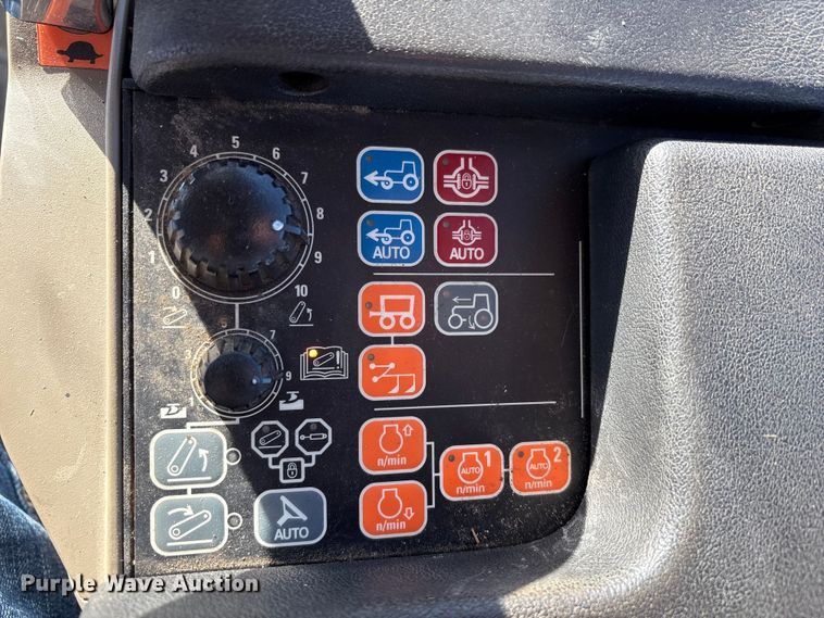 image for item EF6264 2015 Case Magnum 220 MFWD tractor