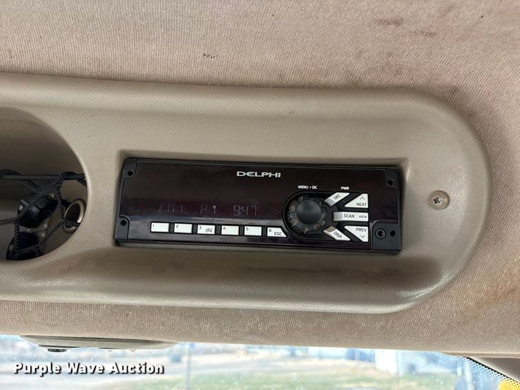 image for item EF6264 2015 Case Magnum 220 MFWD tractor