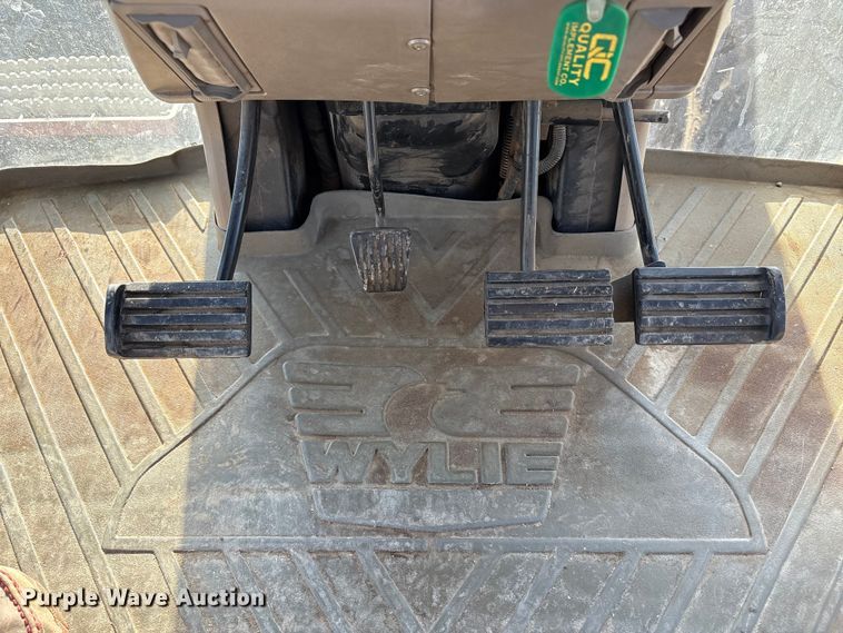 image for item EF6264 2015 Case Magnum 220 MFWD tractor