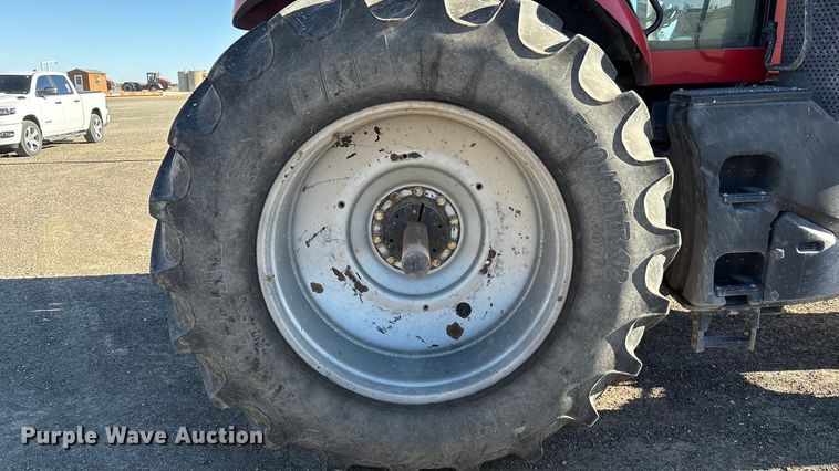 image for item EF6264 2015 Case Magnum 220 MFWD tractor