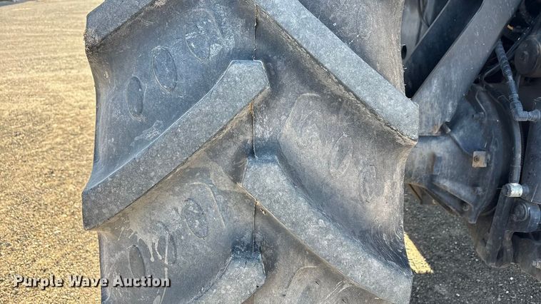 image for item EF6264 2015 Case Magnum 220 MFWD tractor