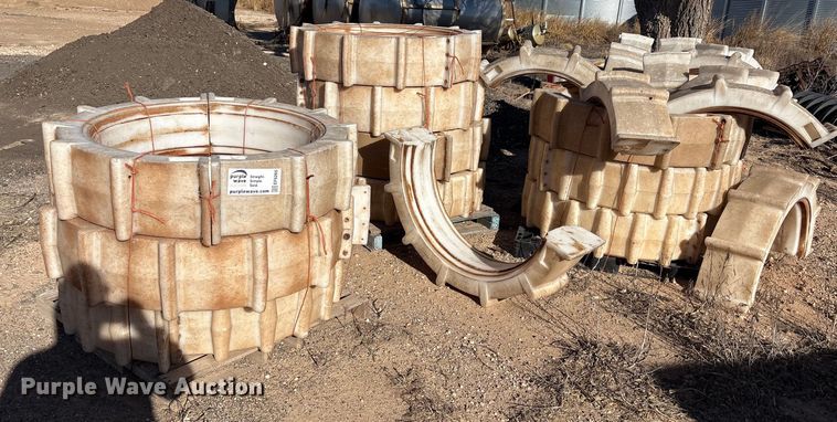 image for item EF6265 Plastic tires