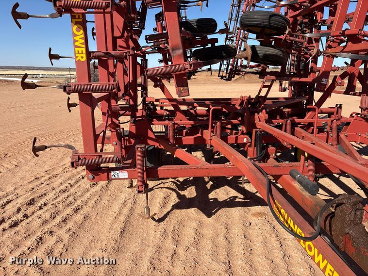 image for item EF6267 Sunflower 5053-46 field cultivator