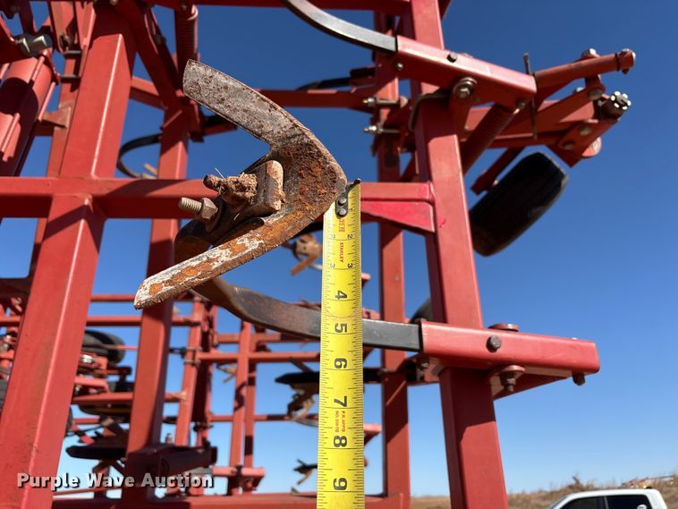 image for item EF6267 Sunflower 5053-46 field cultivator