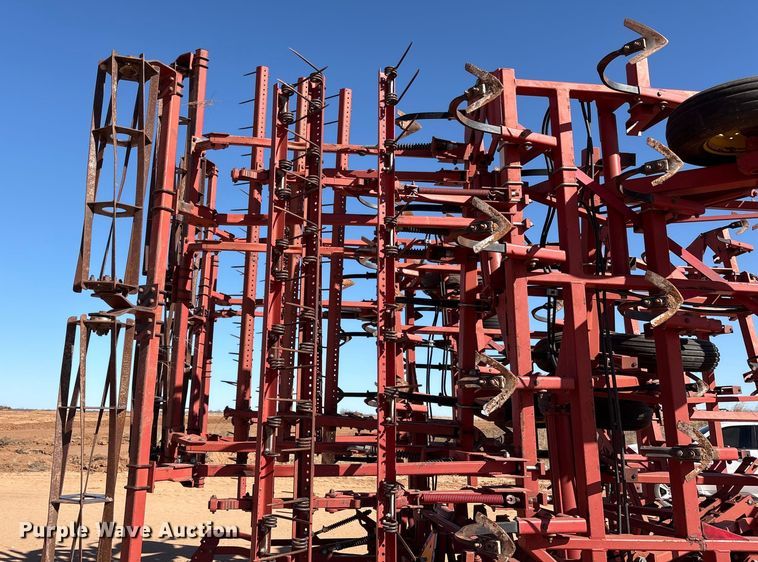 image for item EF6267 Sunflower 5053-46 field cultivator