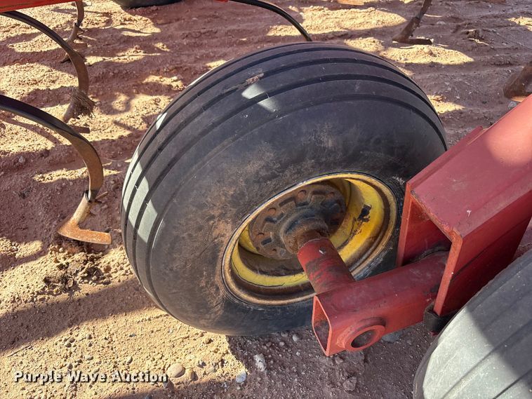 image for item EF6267 Sunflower 5053-46 field cultivator