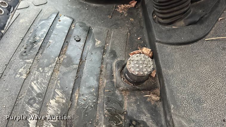 image for item EN0779 2010 Case IH Farmall 95 MFWD tractor