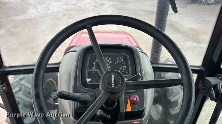 image for item EN0779 2010 Case IH Farmall 95 MFWD tractor