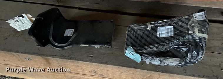 image for item EN0779 2010 Case IH Farmall 95 MFWD tractor