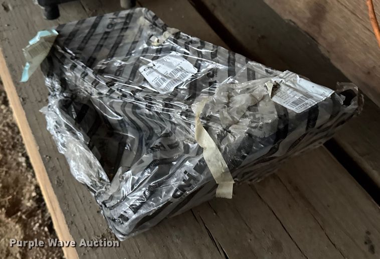 image for item EN0779 2010 Case IH Farmall 95 MFWD tractor