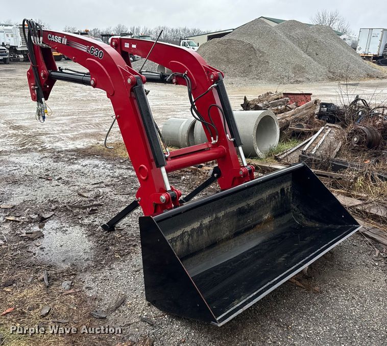 image for item EN0780 Case IH L630 Tractor Loader