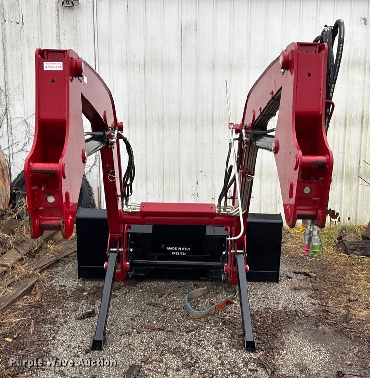 image for item EN0780 Case IH L630 Tractor Loader