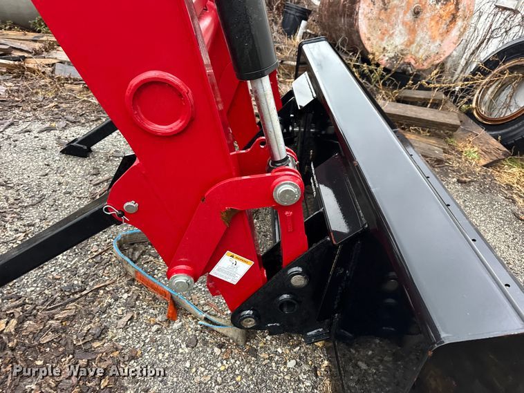 image for item EN0780 Case IH L630 Tractor Loader