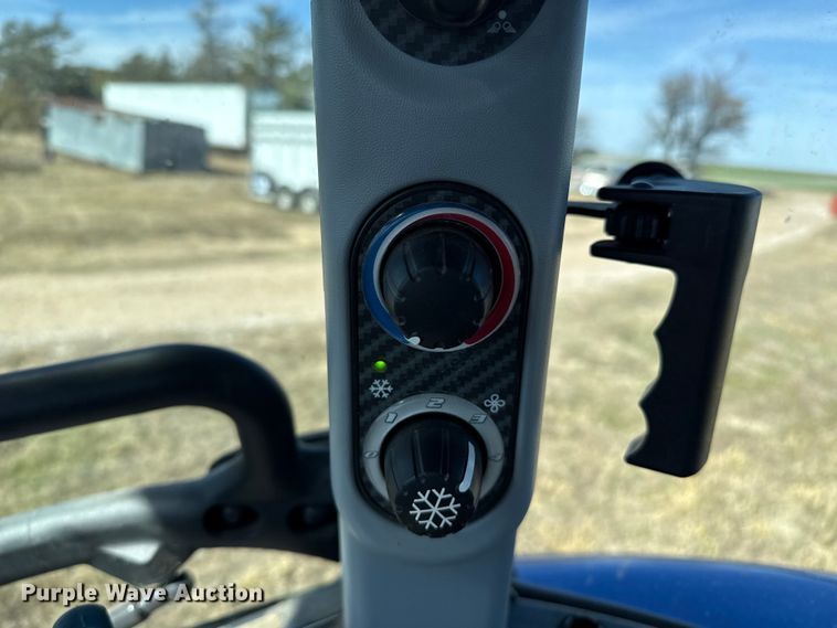 image for item EP0881 2023 New Holland Powerstar 75 MFWD tractor