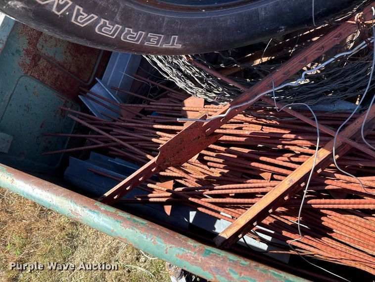 image for item EP0883 Pickup truck bed trailer