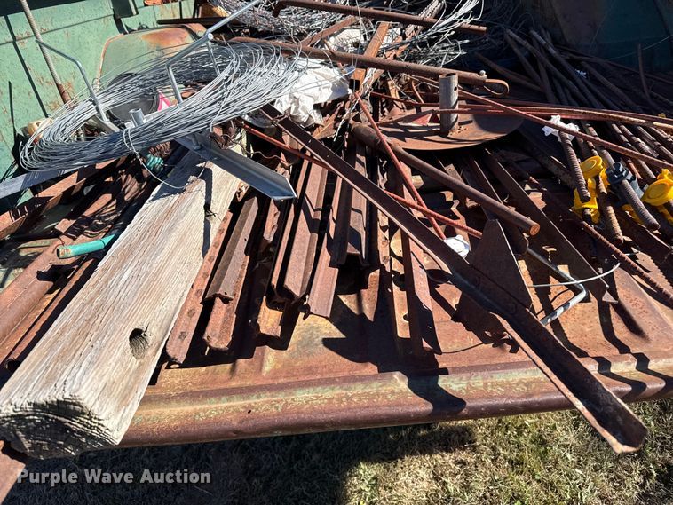 image for item EP0883 Pickup truck bed trailer