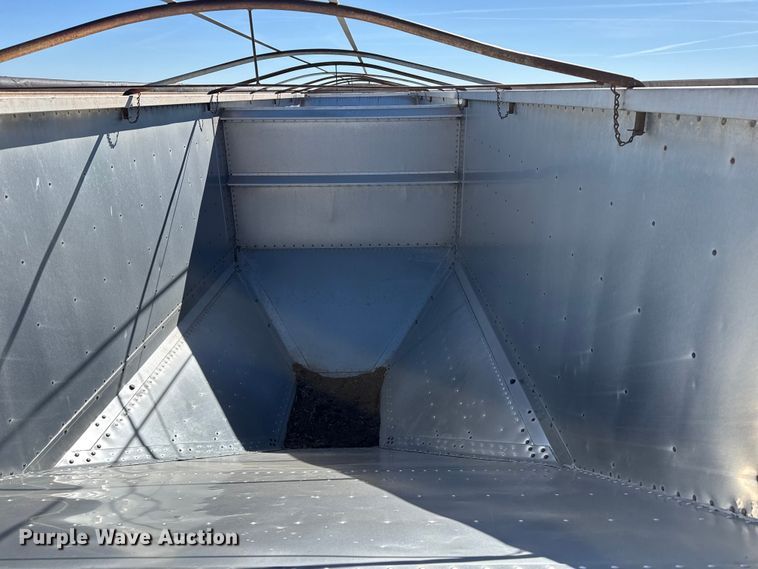 image for item EP0886 2001 Timpte grain trailer