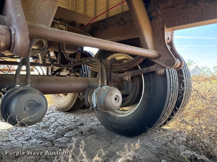 image for item EP0886 2001 Timpte grain trailer