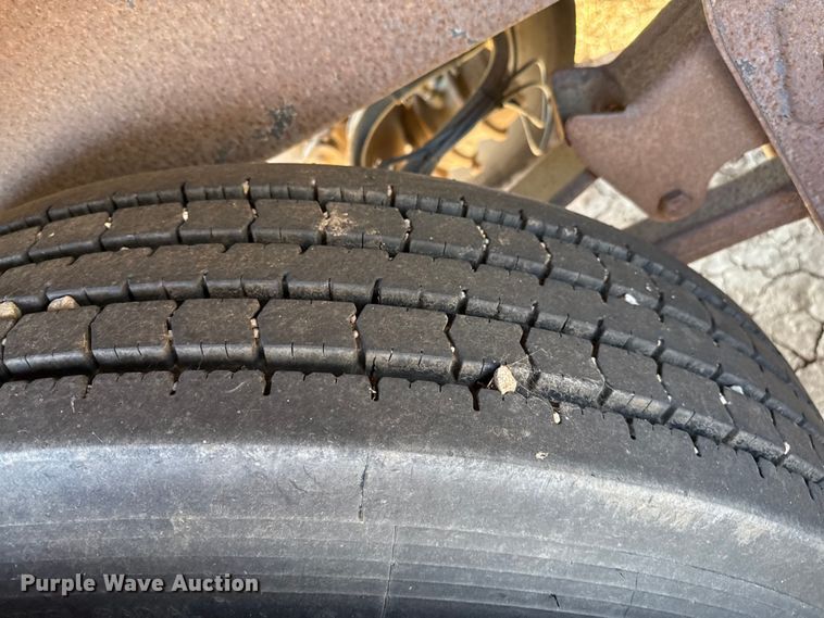 image for item EP0886 2001 Timpte grain trailer