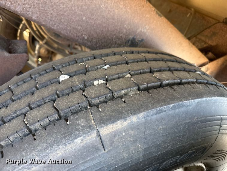 image for item EP0886 2001 Timpte grain trailer