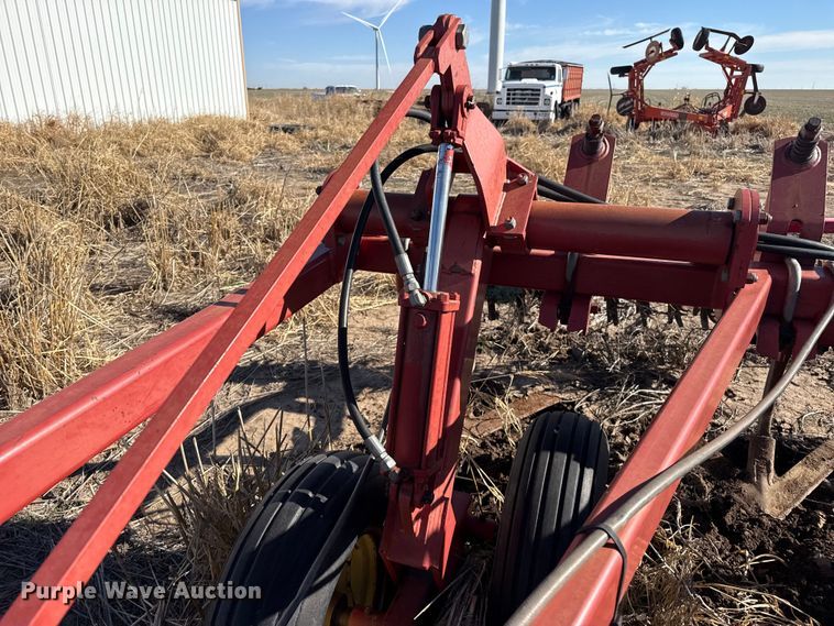 image for item EP2720 Sunflower 3050-35 field cultivator