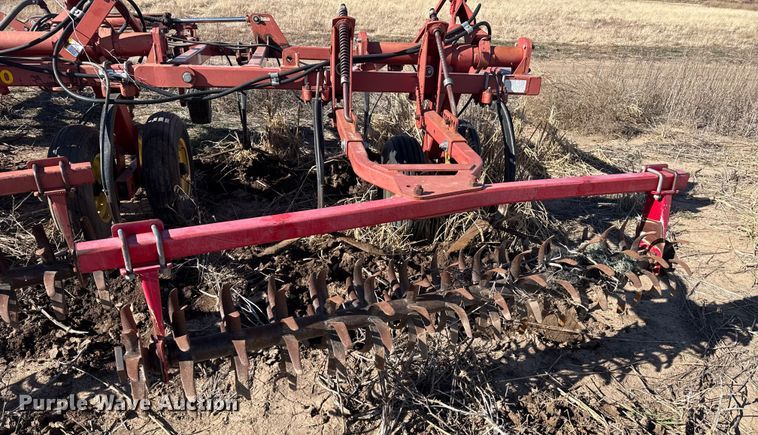 image for item EP2720 Sunflower 3050-35 field cultivator