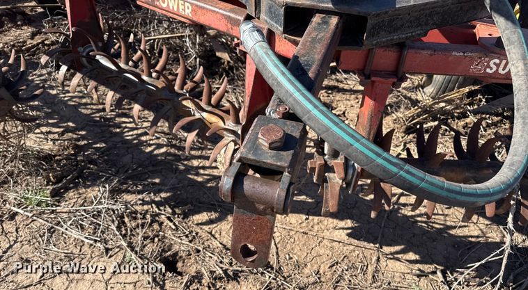 image for item EP2720 Sunflower 3050-35 field cultivator