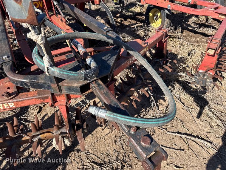 image for item EP2720 Sunflower 3050-35 field cultivator