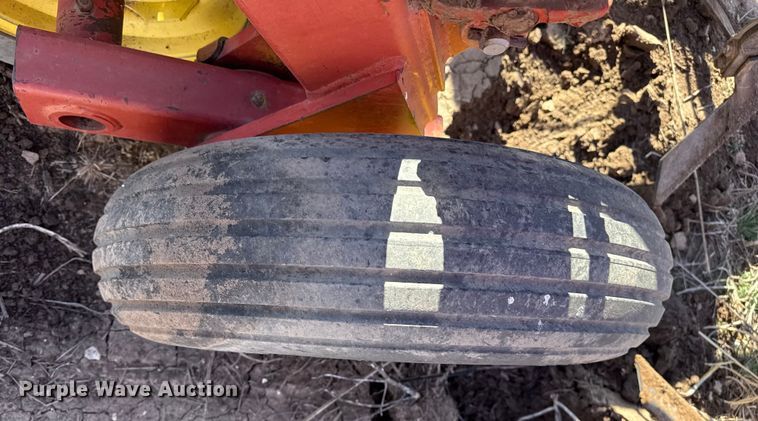 image for item EP2720 Sunflower 3050-35 field cultivator