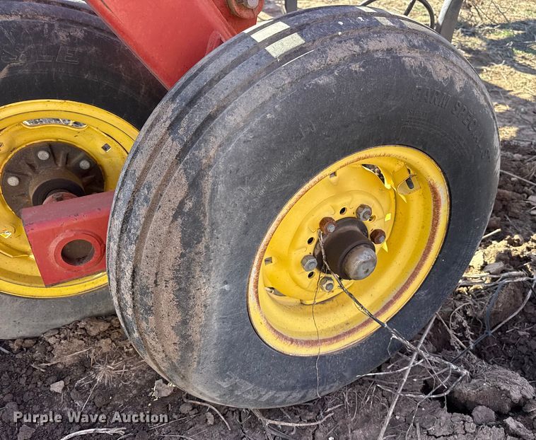 image for item EP2720 Sunflower 3050-35 field cultivator