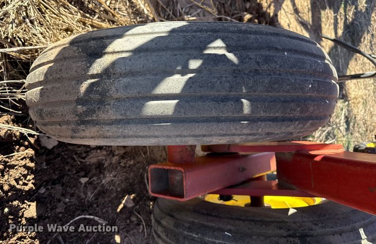 image for item EP2720 Sunflower 3050-35 field cultivator