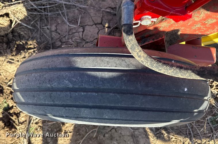 image for item EP2720 Sunflower 3050-35 field cultivator