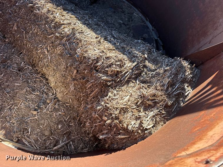 image for item EP2721 Farmhand 880 tub grinder