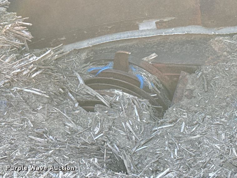 image for item EP2721 Farmhand 880 tub grinder