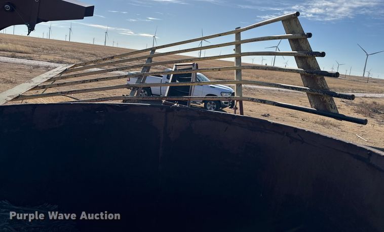 image for item EP2721 Farmhand 880 tub grinder