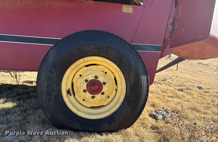 image for item EP2721 Farmhand 880 tub grinder