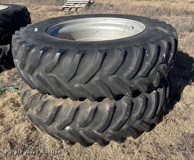 image for item EP2724 (4) wheels and tires