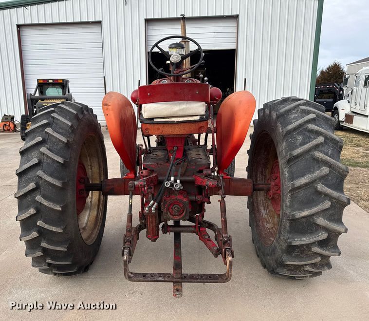 image for item EP2741 1961 McCormick Farmall 560D tractor