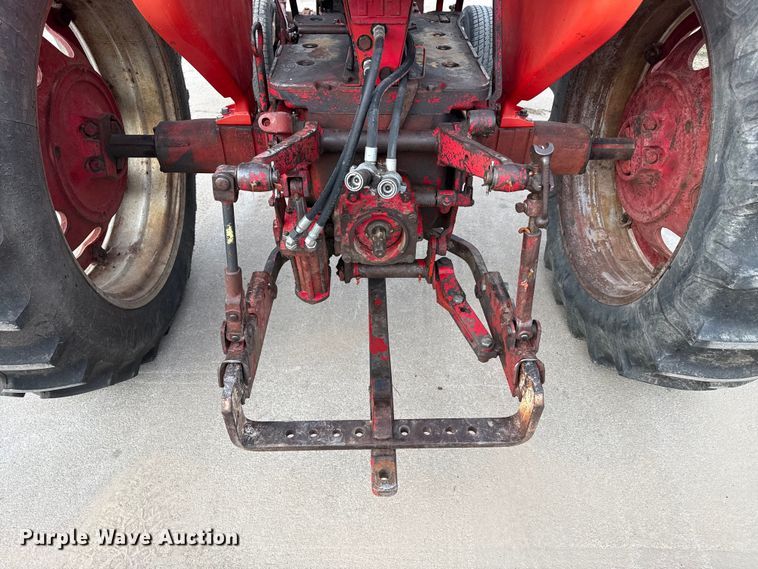 image for item EP2741 1961 McCormick Farmall 560D tractor