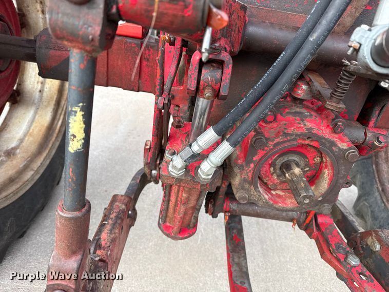 image for item EP2741 1961 McCormick Farmall 560D tractor