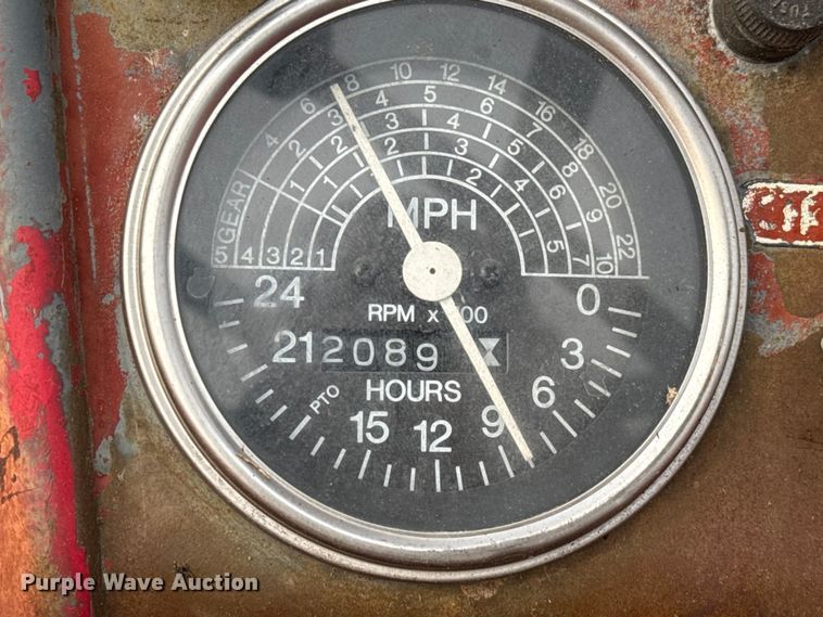 image for item EP2741 1961 McCormick Farmall 560D tractor