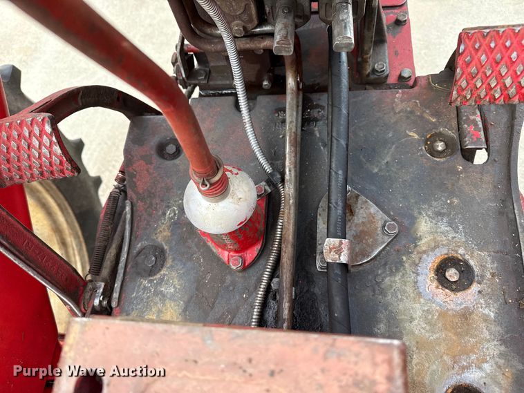 image for item EP2741 1961 McCormick Farmall 560D tractor