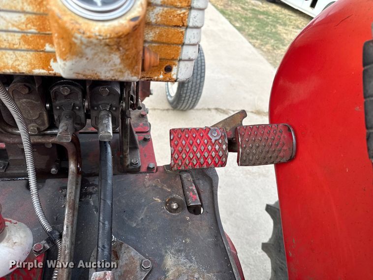 image for item EP2741 1961 McCormick Farmall 560D tractor