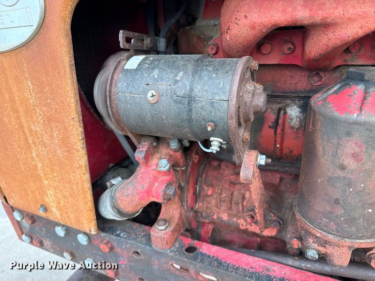 image for item EP2741 1961 McCormick Farmall 560D tractor