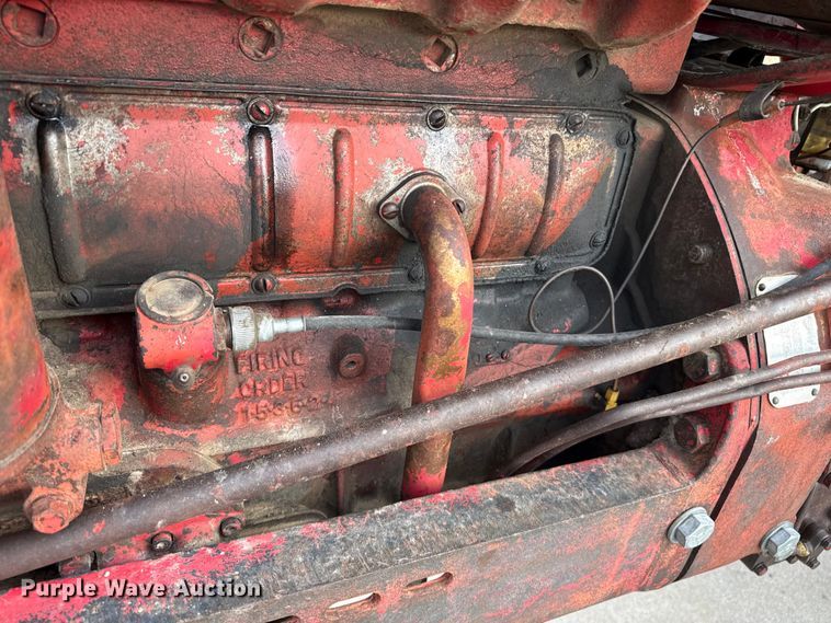 image for item EP2741 1961 McCormick Farmall 560D tractor