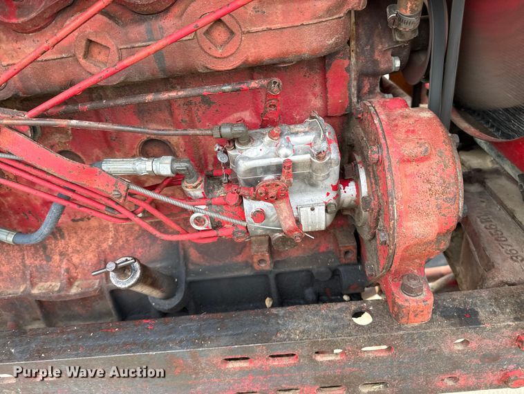 image for item EP2741 1961 McCormick Farmall 560D tractor