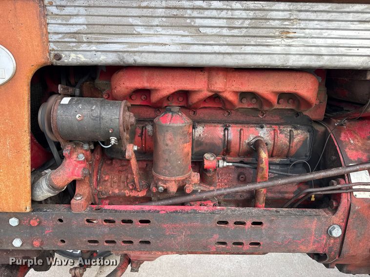 image for item EP2741 1961 McCormick Farmall 560D tractor