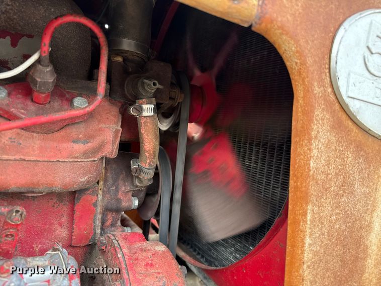 image for item EP2741 1961 McCormick Farmall 560D tractor