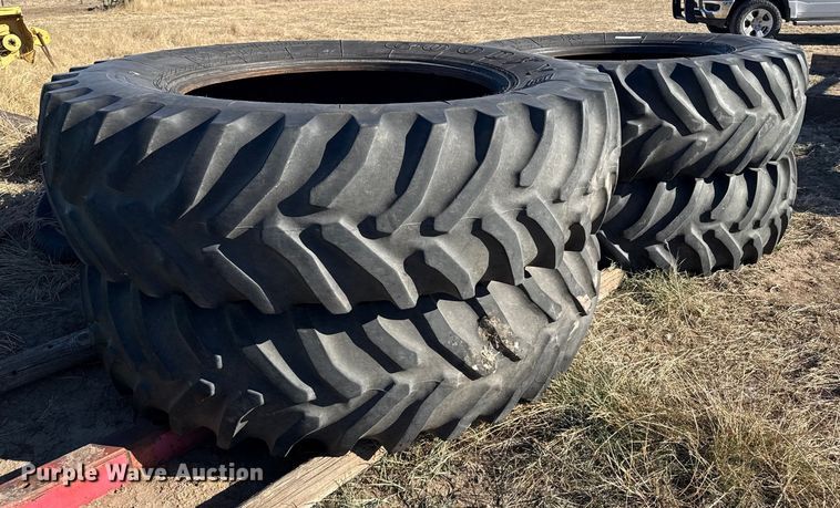 image for item EP2747 (4) 520/85R42 tires